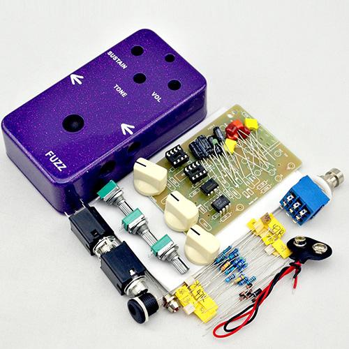 Jeftin DIY komplet za gitarsku pedalu